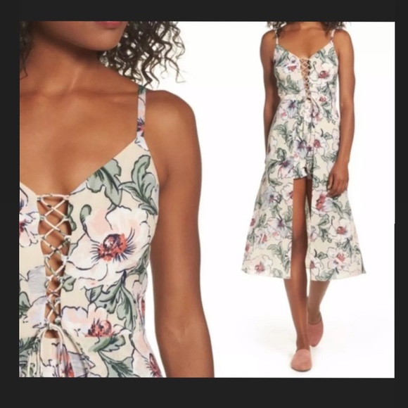 ALI & JAY Pants - Ali & Jay Floral Lace Up Romper NWT Medium